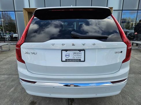 Certified 2023 Volvo XC90 B5 Plus AWD/4WD image 6
