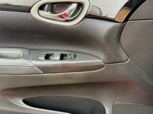 Used 2017 Nissan Sentra SV FWD image 20