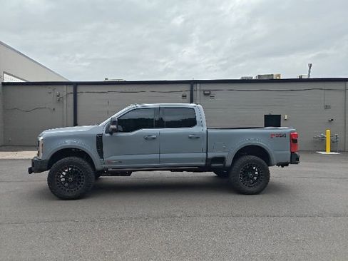 Used 2025 Ford F250 Platinum image 6