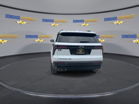 New 2026 Chevrolet Traverse LT w/ Midnight/Sport Edition AWD/4WD image 10