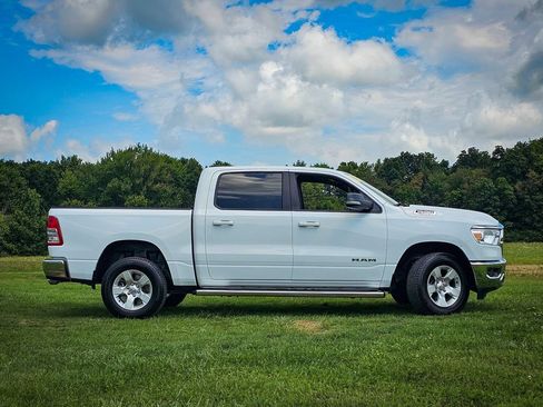 Used 2022 RAM 1500 Big Horn AWD/4WD image 3
