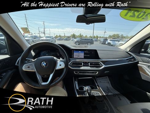 Used 2021 BMW X7 xDrive40i w/ Cold Weather Package image 15
