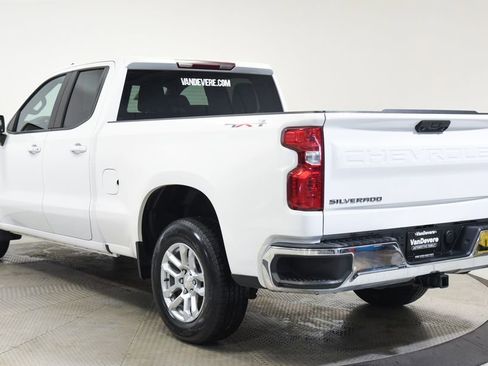 Used 2023 Chevrolet Silverado 1500 LT AWD/4WD image 5