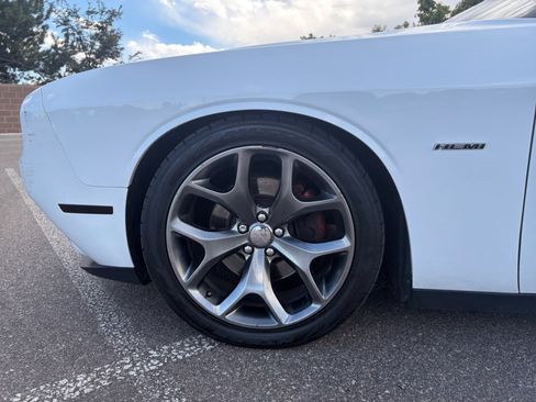 Used 2015 Dodge Challenger R/T w/ Quick Order Package 28B R/T RWD image 11