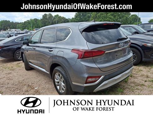 Used 2019 Hyundai Santa Fe SE FWD image 3