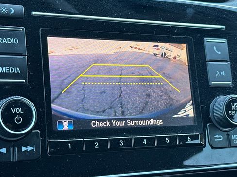 Used 2019 Honda CR-V LX image 19