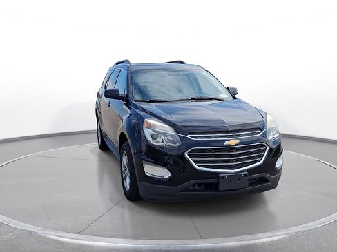 Used 2017 Chevrolet Equinox LT w/ Convenience Package FWD image 2