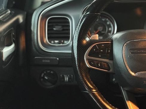 Used 2020 Dodge Charger Scat Pack image 8