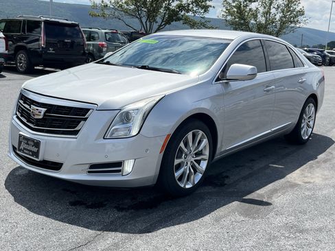 Used 2016 Cadillac XTS Luxury w/ Driver Awareness Package FWD image 10