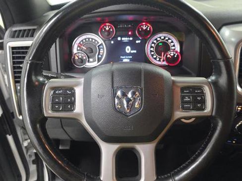 Used 2023 RAM 1500 Classic Warlock AWD/4WD image 9