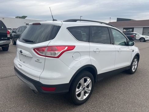 Used 2016 Ford Escape SE w/ Equipment Group 201A FWD image 6