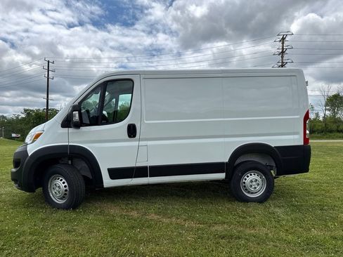 New 2026 RAM ProMaster 1500 w/ Convenience Group FWD image 5