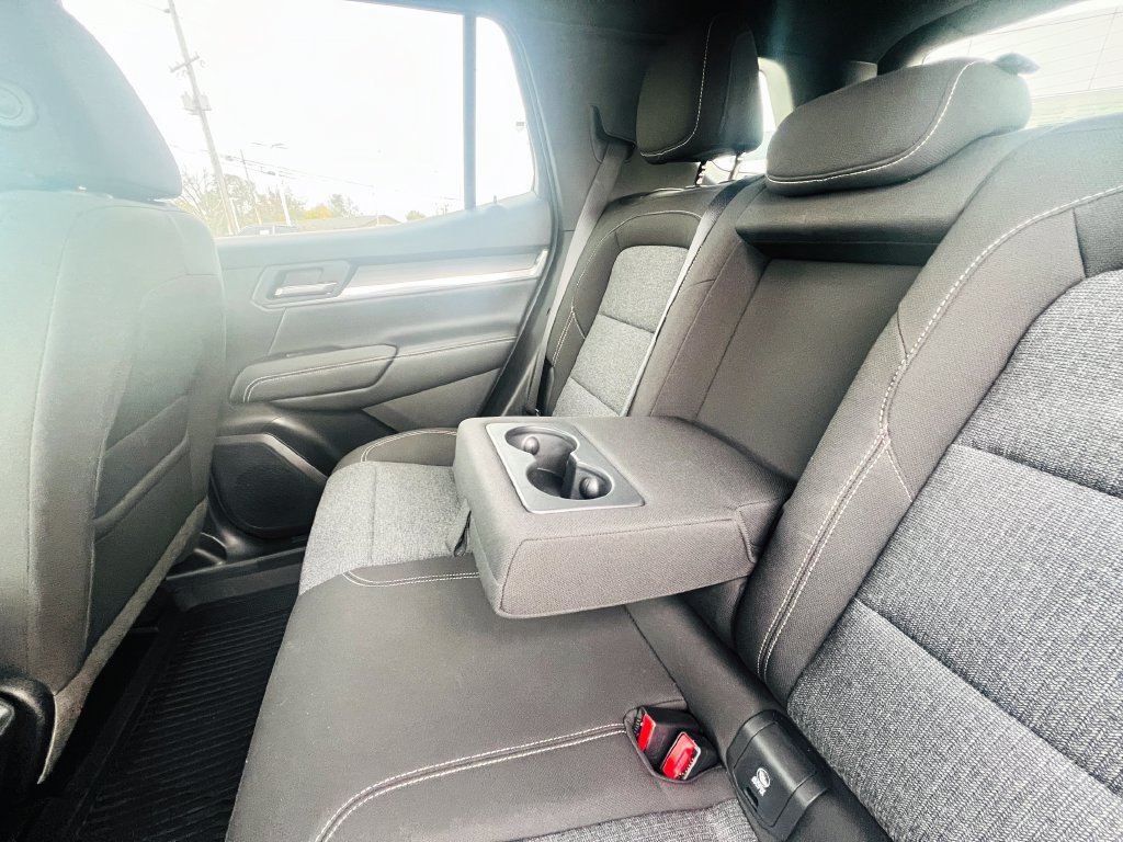 Used 2026 GMC Terrain Elevation w/ Black Edition FWD image 30