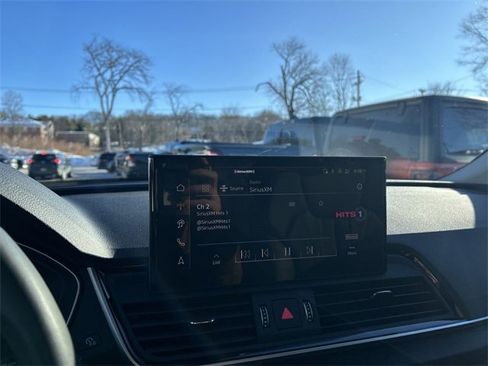 Used 2024 Audi Q5 e Premium Plus image 20