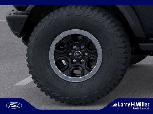 New 2025 Ford Bronco Badlands w/ Sasquatch Package image 21