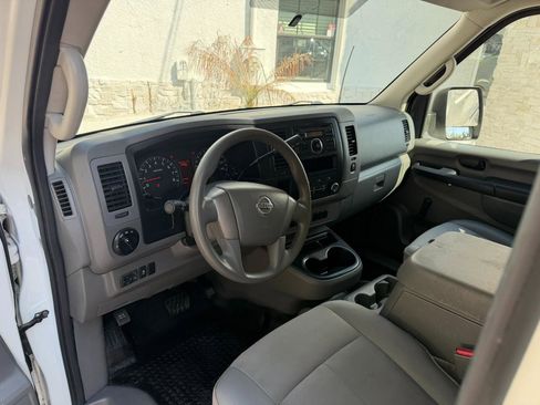 Used 2012 Nissan NV 2500 S image 22