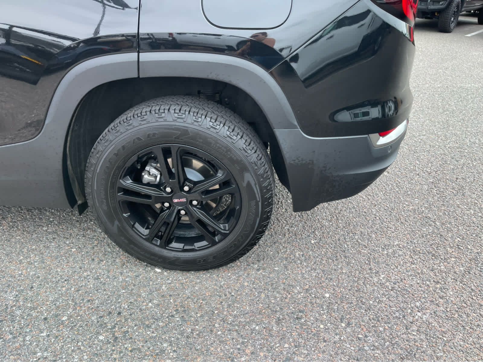 Used 2024 GMC Terrain AT4 AWD/4WD image 8