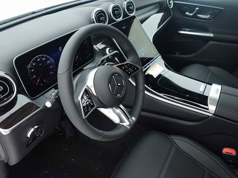 Used 2026 Mercedes-Benz GLC 300 4MATIC image 21