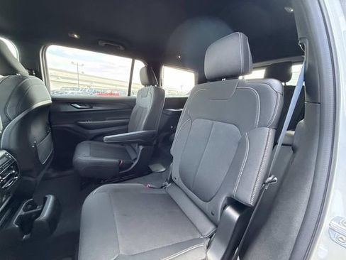 New 2026 Jeep Grand Cherokee L Laredo AWD/4WD image 19