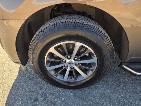 Used 2018 Ford Expedition XLT w/ Equipment Group 202A image 31