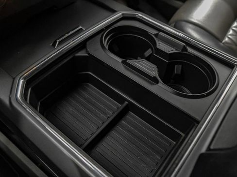 Used 2019 Ford F250 XLT w/ XLT Premium Package image 25