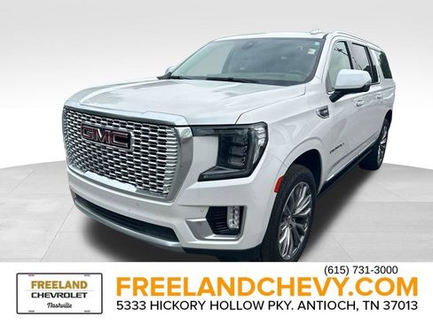 Used 2021 GMC Yukon XL Denali w/ Denali Ultimate Package RWD image 5