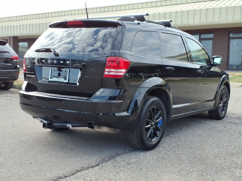 Used 2020 Dodge Journey SE w/ Blacktop Package FWD image 5