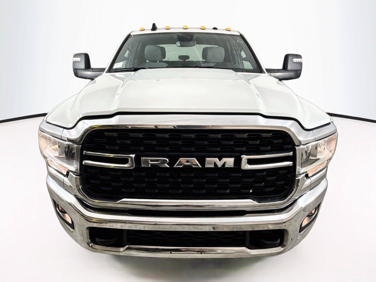 Used 2024 RAM 3500 Big Horn AWD/4WD image 10