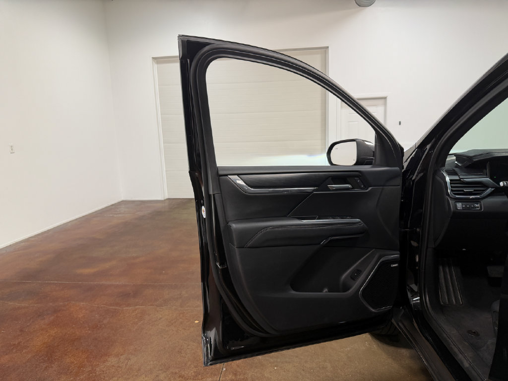 Used 2024 GMC Acadia Elevation AWD/4WD image 57