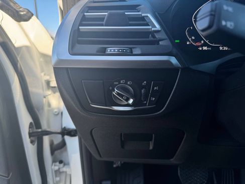 Used 2024 BMW X3 xDrive30i w/ Premium Essential Package image 17