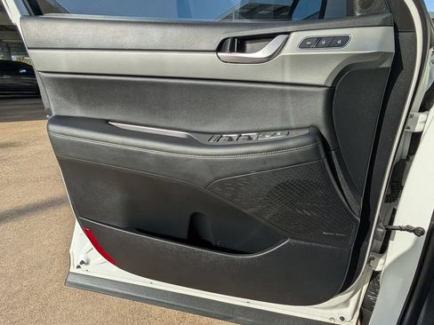 Used 2023 Hyundai Palisade SEL w/ Premium Package FWD image 15
