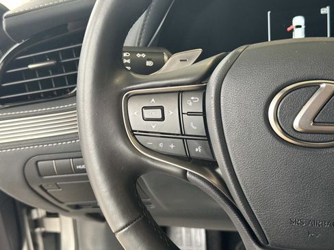 Used 2024 Lexus LS 500 image 29