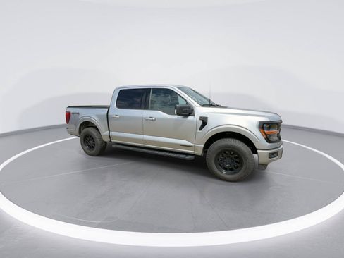 Used 2025 Ford F150 XLT w/ Equipment Group 302A MID AWD/4WD image 9