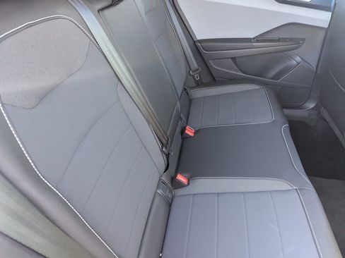 Used 2024 Volkswagen Taos SE w/ Panoramic Sunroof Package FWD image 14