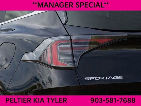 New 2026 Kia Sportage LX image 12