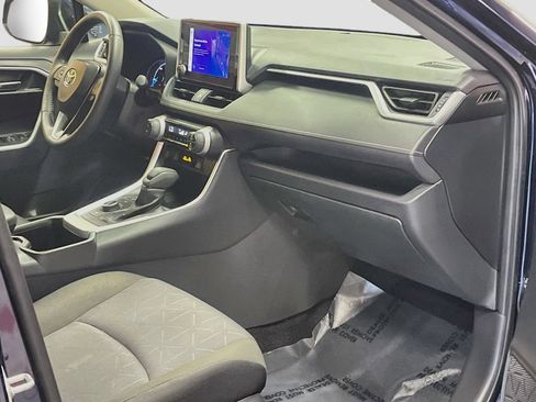 Used 2025 Toyota RAV4 XLE w/ Convenience Package AWD/4WD image 30