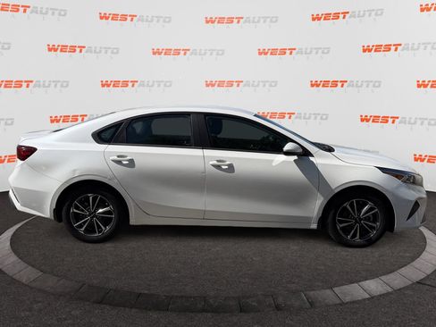 Used 2023 Kia Forte LXS FWD image 6