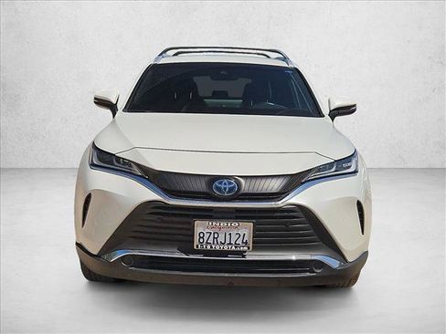 Used 2022 Toyota Venza XLE AWD/4WD image 2