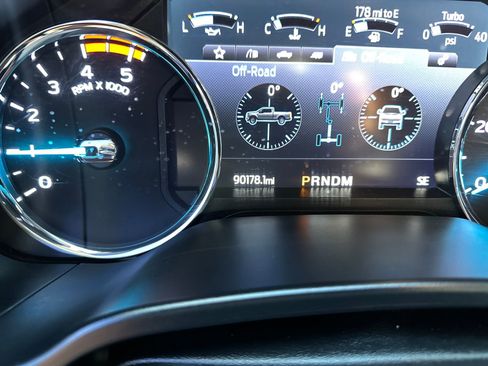 Used 2020 Ford F450 Platinum w/ FX4 Off-Road Package image 17