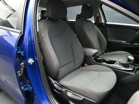 Used 2025 Kia K4 FWD image 17