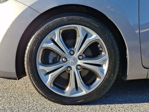 Used 2013 Hyundai Elantra GT w/ Style Pkg image 8