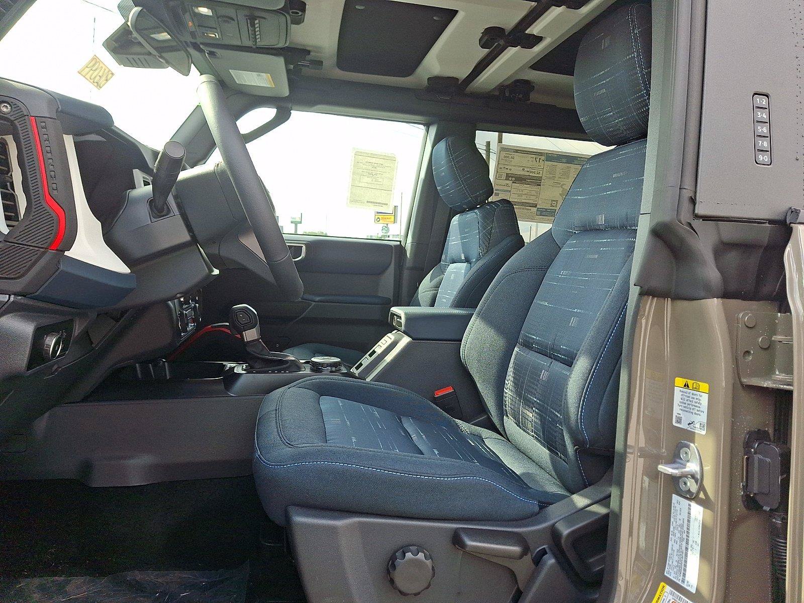 New 2026 Ford Bronco Heritage Edition AWD/4WD image 9