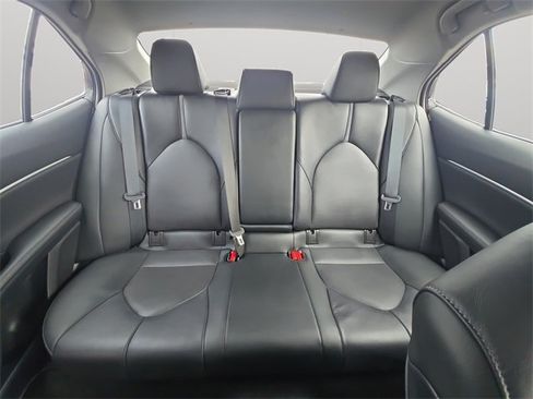 Certified 2021 Toyota Camry XLE image 16