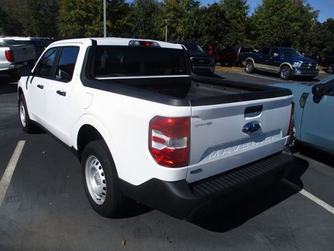 Used 2024 Ford Maverick XL image 2