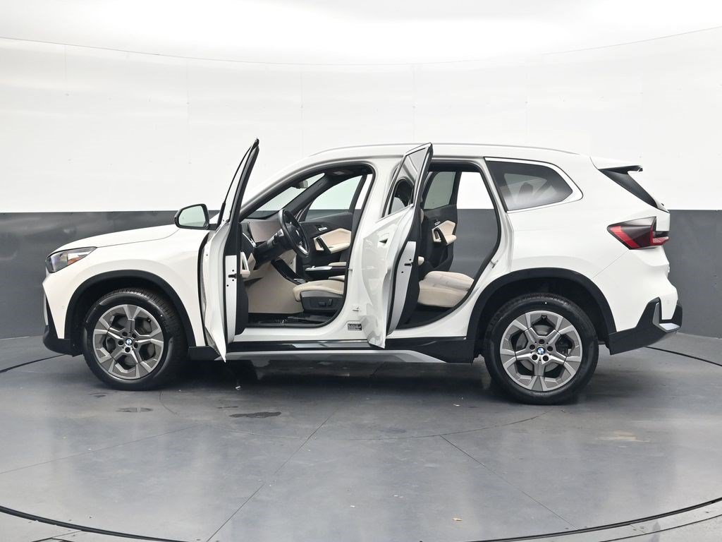 Used 2023 BMW X1 xDrive28i w/ Convenience Package AWD/4WD image 35