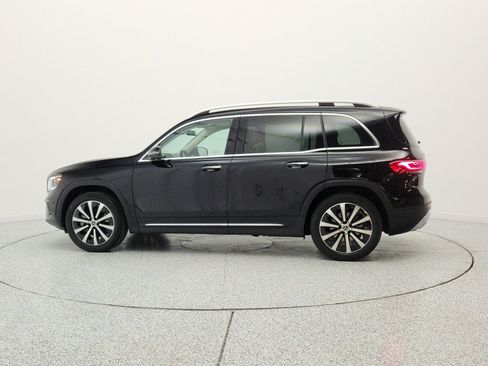 Used 2023 Mercedes-Benz GLB 250 image 8