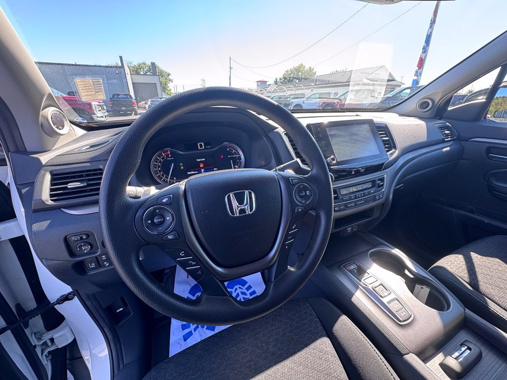 Used 2023 Honda Ridgeline Sport image 12