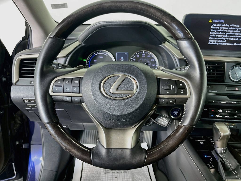 Used 2020 Lexus RX 450hL Luxury w/ Accessory Package AWD/4WD image 14