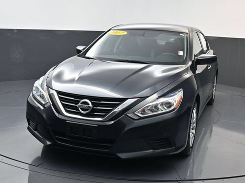 Used 2017 Nissan Altima 2.5 S w/ Power Driver Seat Package FWD image 7