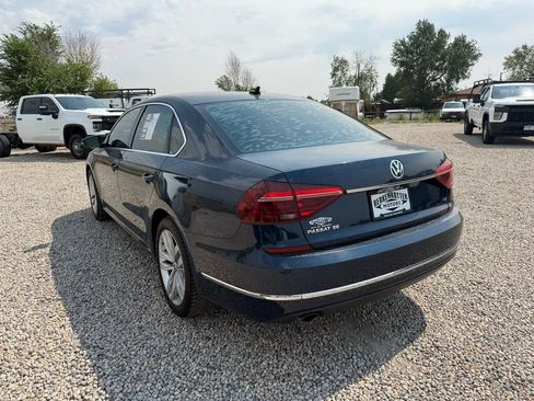 Used 2018 Volkswagen Passat 2.0T SE FWD image 8